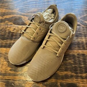 New balance MRL247KT size 11 new without box